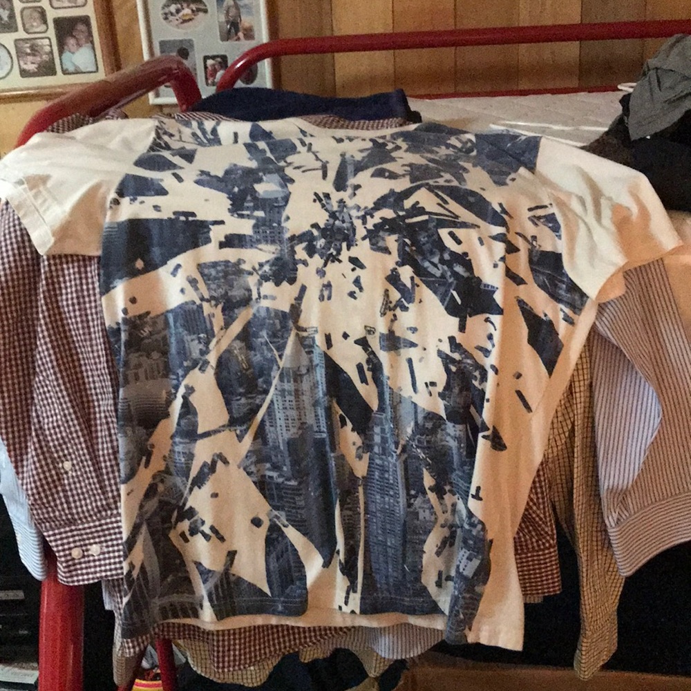 Men’s short sleeve sz XL